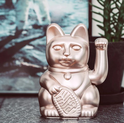 Winkekatze Moonlight