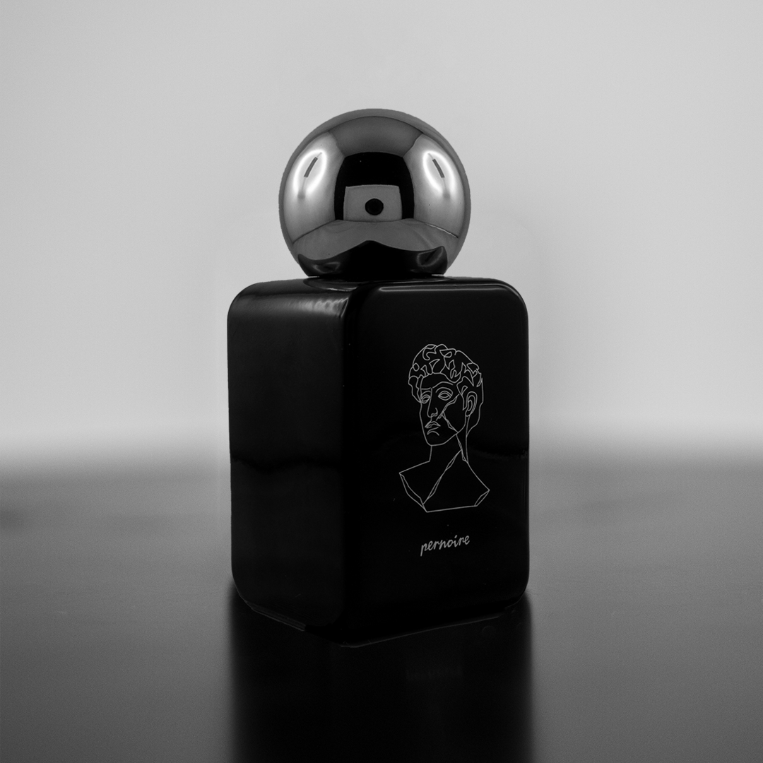 AMORAL Extrait de Parfum