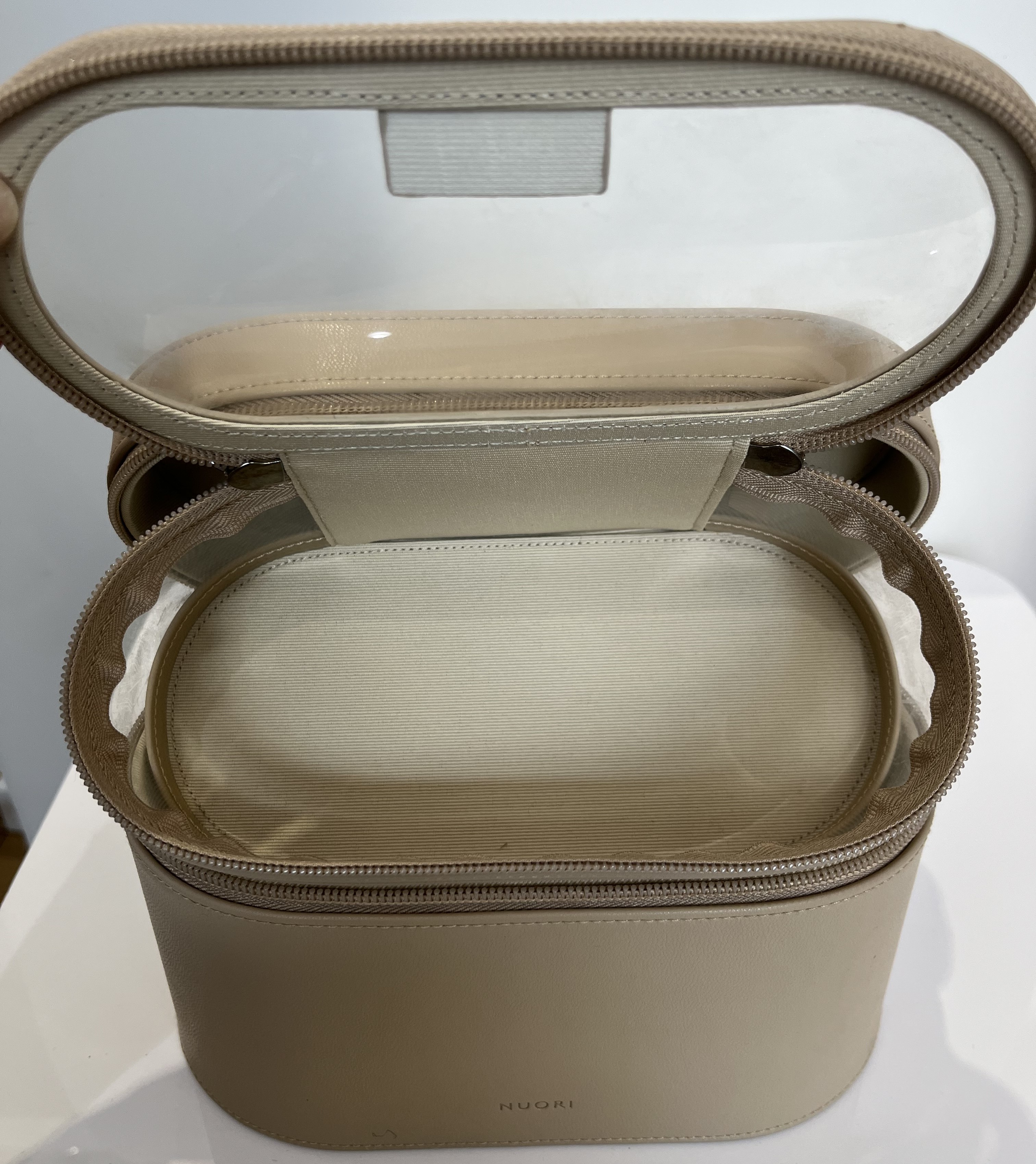 Nuori Toilettekoffer 2-in-1, beige